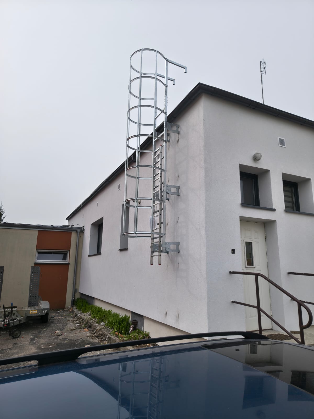 Realizacja drabiny ewakuacyjnej