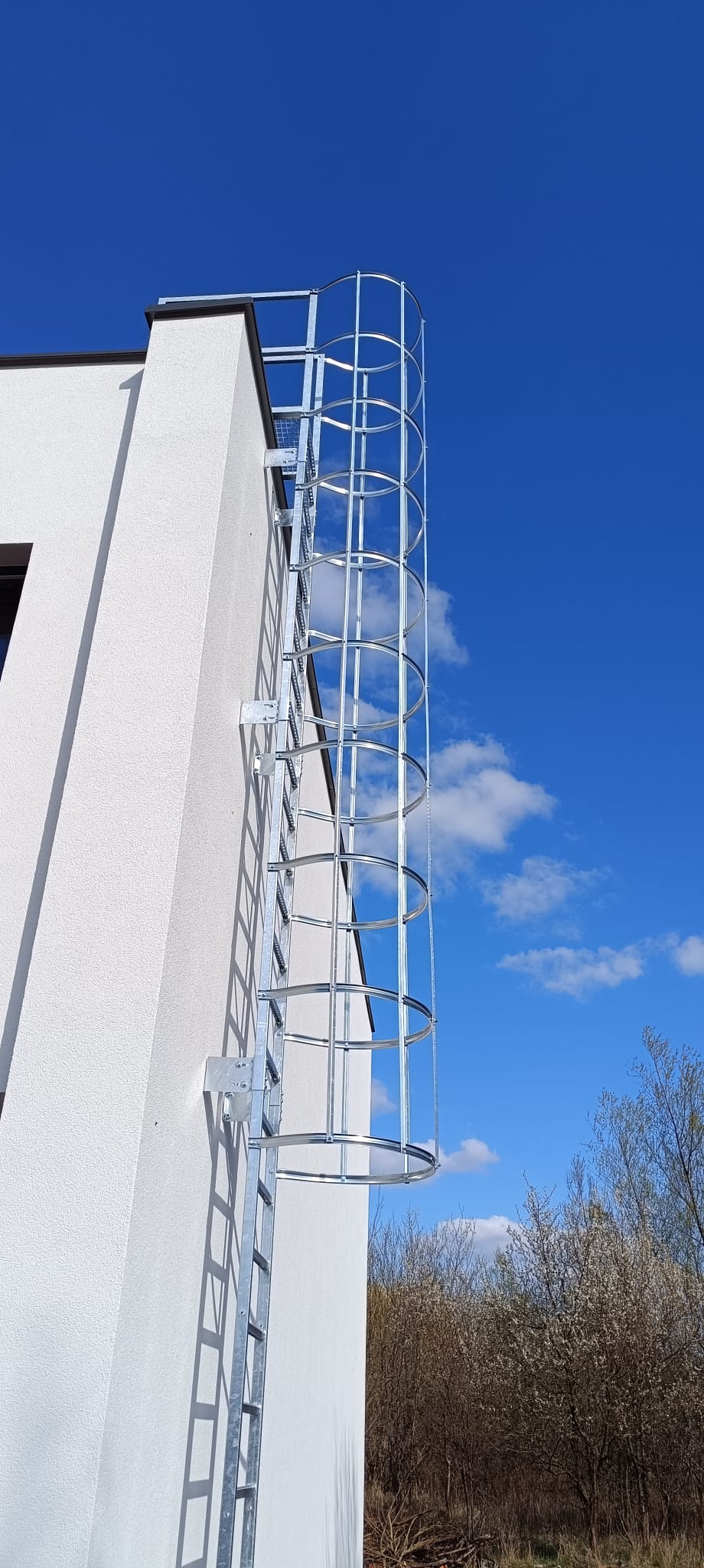 Realizacja drabiny ewakuacyjnej