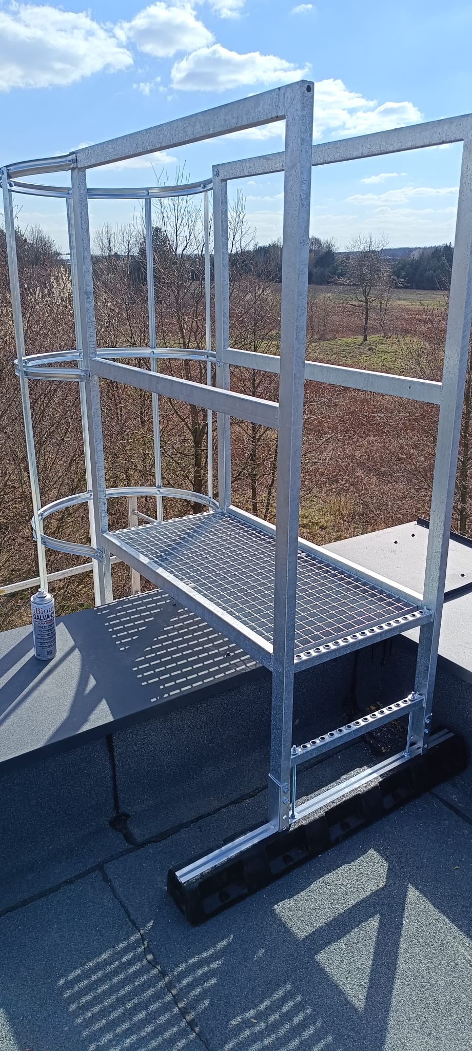 Realizacja drabiny ewakuacyjnej