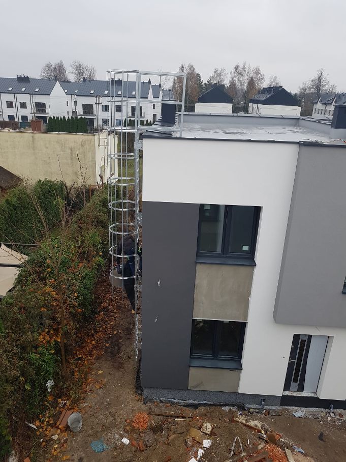 Drabina z przełazem